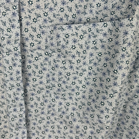 Lands’ End Blue Ditsy Floral Tunic Blouse with Side Pockets Large - Picture 6 of 15